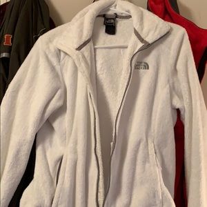 white north face fuzzy jacket
